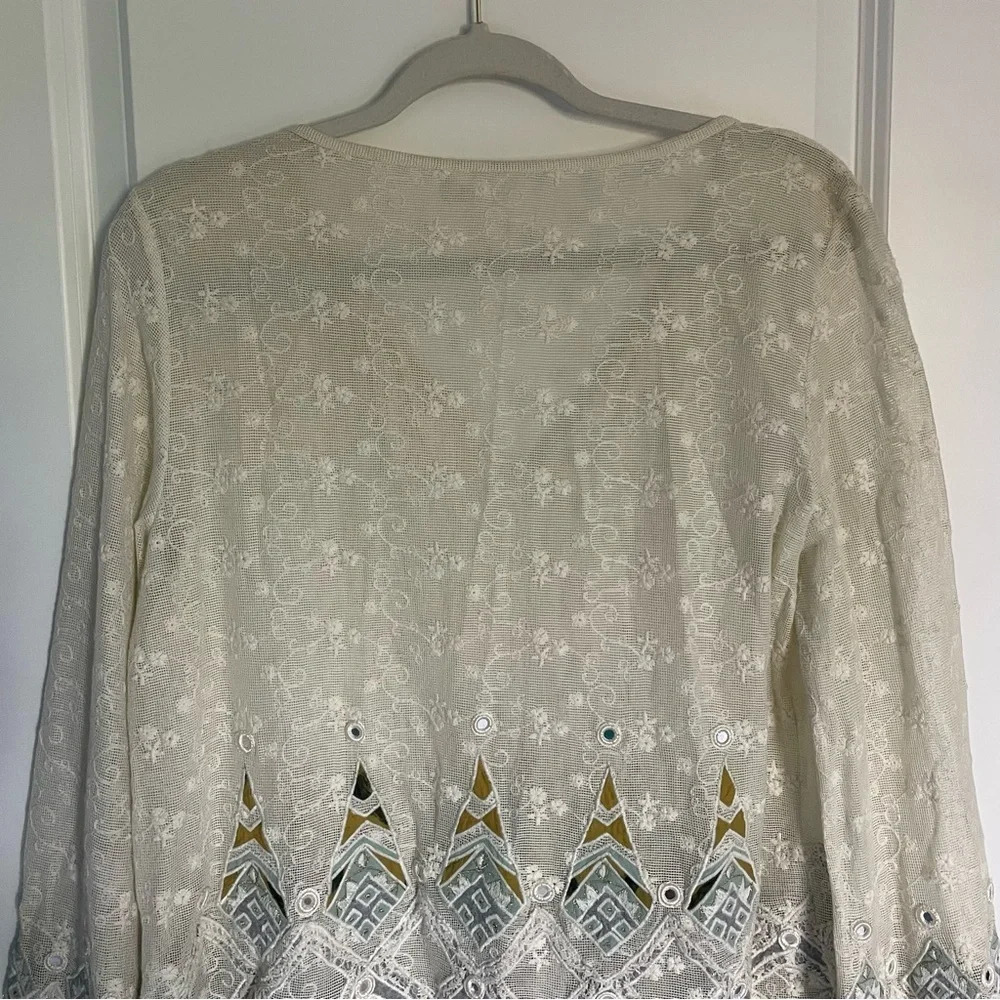 Elie Tahari Imelda Long-Sleeve Embroidered Blouse Natural - 18481 - Picture 6 of 10